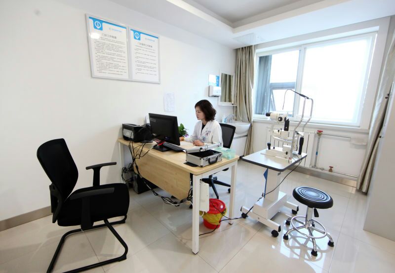 近视手术节“摘镜”低至5500元全飞秒激光只需15800元