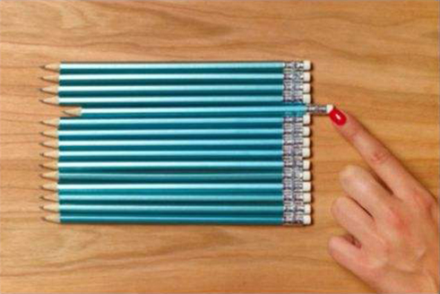 痘痘挤出来的白色东西是虫子吗,痘痘挤出来的血要挤干净吗