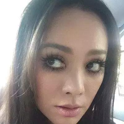 怎么样贴假睫毛才是正确的,贴假睫毛原来如此简单