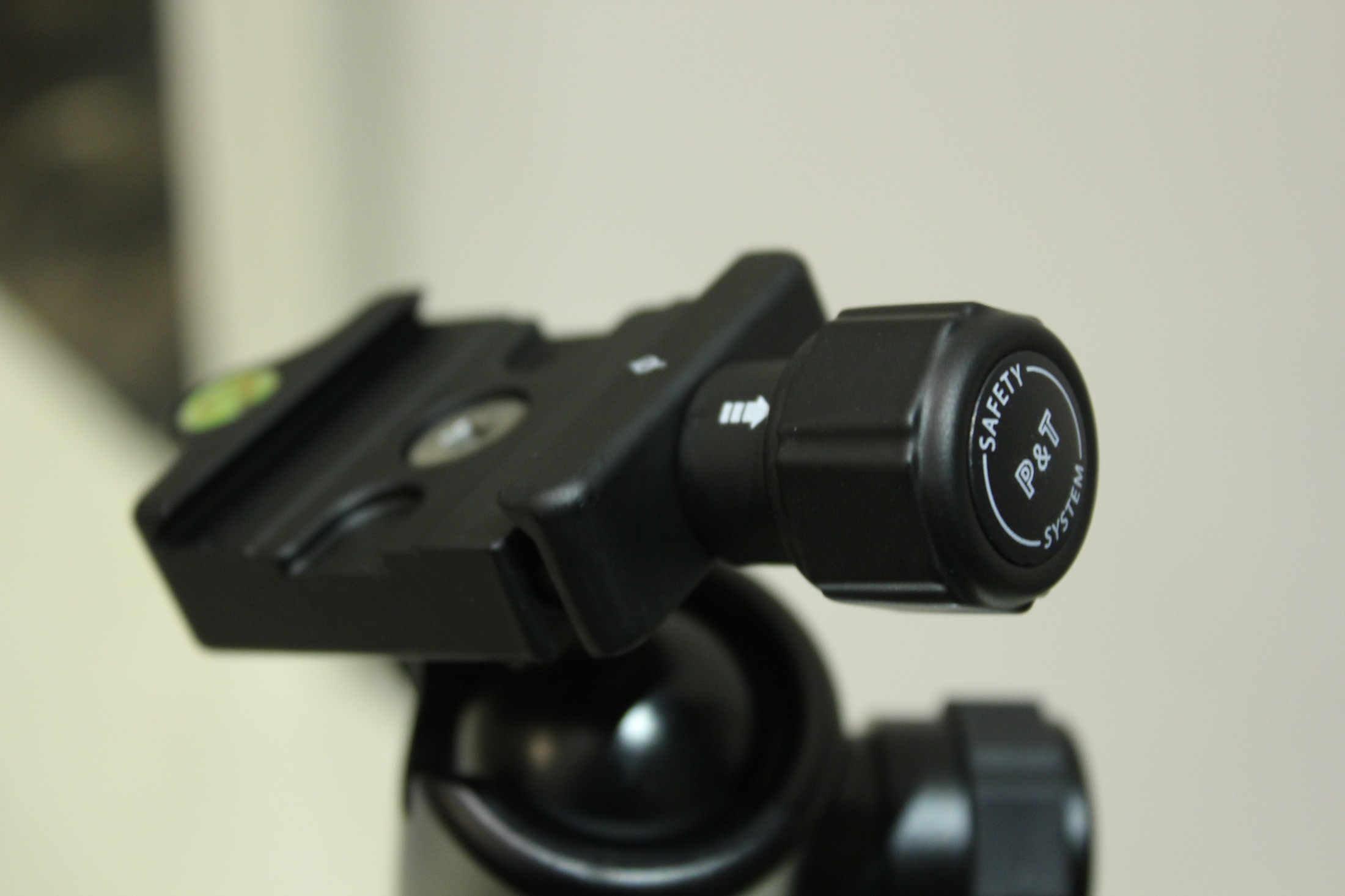 百诺if19c三脚架,百诺lt19三脚架