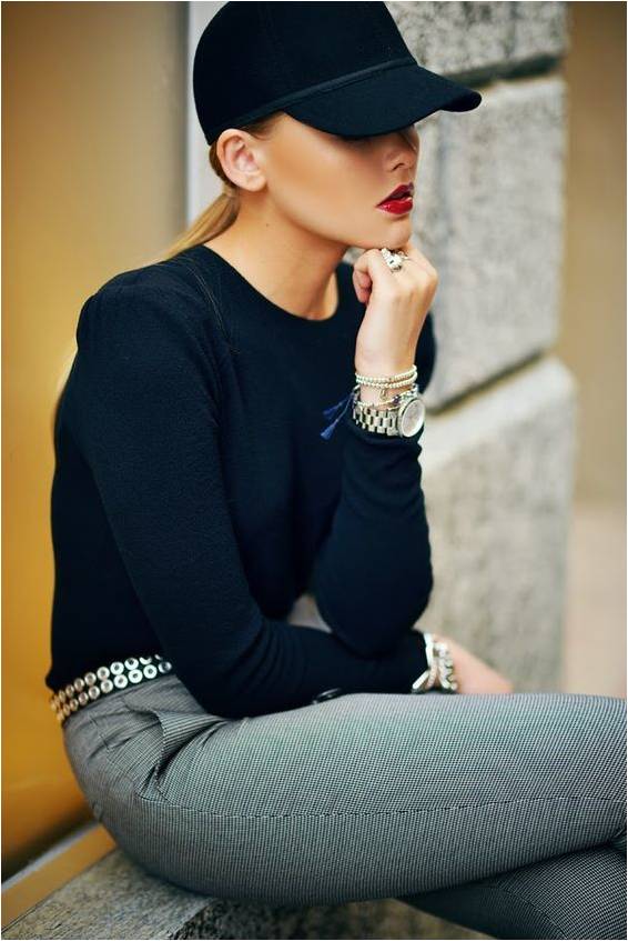 夏天戴棒球帽怎么弄发型,不同棒球帽戴法