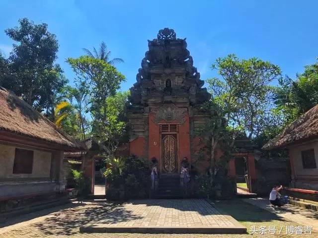 体验过你从未体验过的情感,体验你没体验过的人生