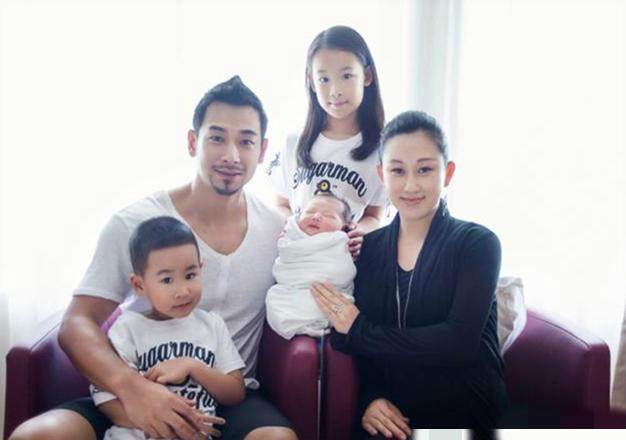 至尊红颜贾静雯与赵卓吻戏,至尊红颜贾静雯和杨童舒