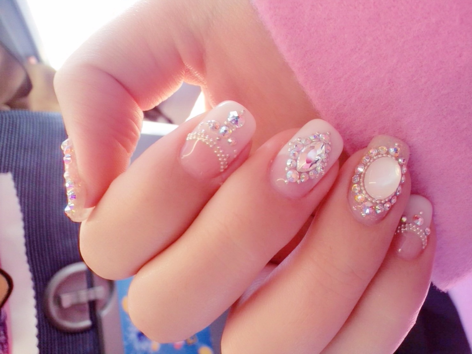 零基础学美甲需要准备哪些工具,新手入门美甲要准备哪些工具