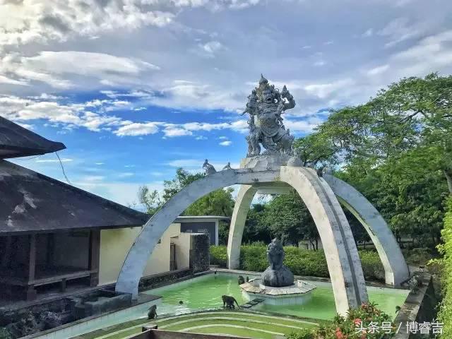 体验过你从未体验过的情感,体验你没体验过的人生