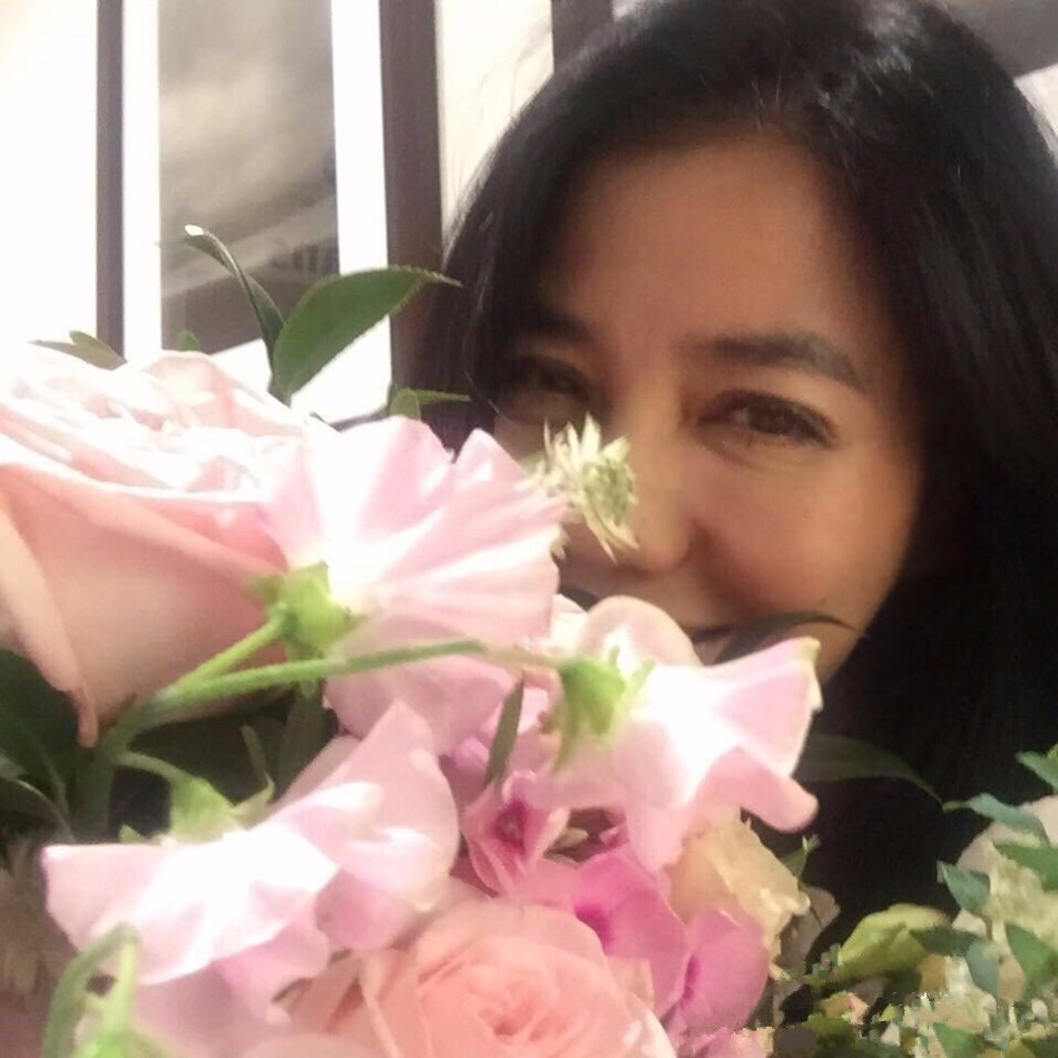 小八｜那些钟楚红爱过的花和包