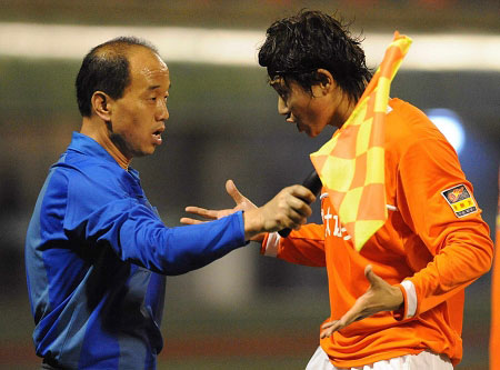 高端黑!球迷脑洞全开成语接龙调侃中超几无人幸免