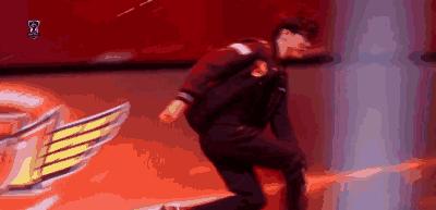 lol最强中单faker登上魔王宝座,回响国服西施