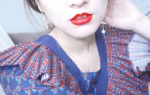 有了这只口红，我才不要男朋友！