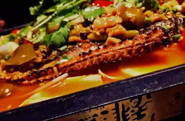 据说99%的人都喜欢这道海鲜美食,重庆必吃的100家烤鱼店