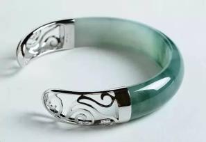 玉碎了怎么处理最好,玉碎了怎么处理最吉利