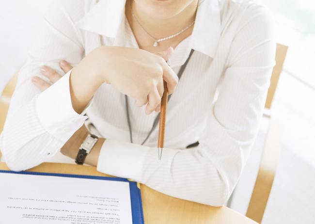 产假结束有什么理由续假一个月,产假还未结束就主动要求上班