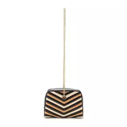 这几款包包让你美腻一个冬季,这几款包包让你一包背进时尚圈