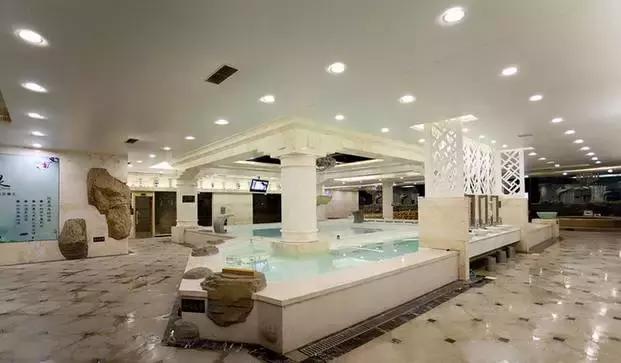 适合冬天一起泡的温泉,一起泡温泉的奢侈享受