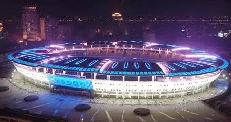 我省了原本付给黄牛的2000块，去买中国队赢