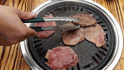 火爆!在家里烤肉如何才能烤得又嫩又香?