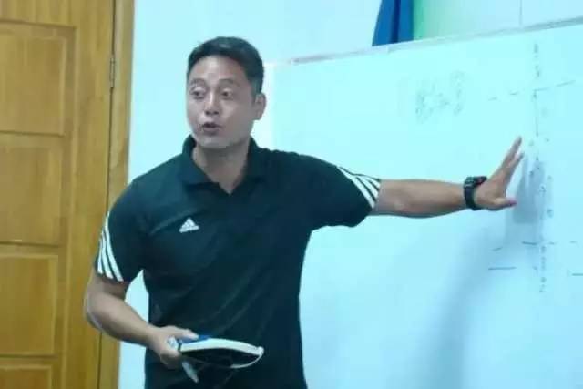 江滨小学教师周晓伟入选2016浙江教育十大年度影响力人物