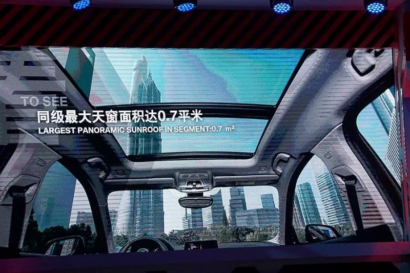 宝马bmw运动型轿车,宝马1系2019款118im运动套装