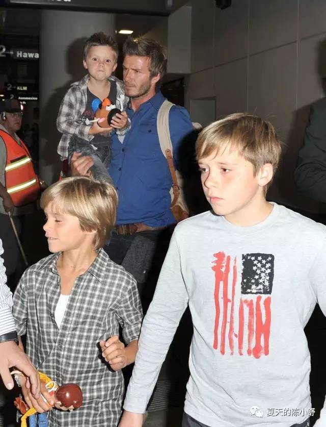 贝克汉姆的经典发型,贝克汉姆三个儿子颜值