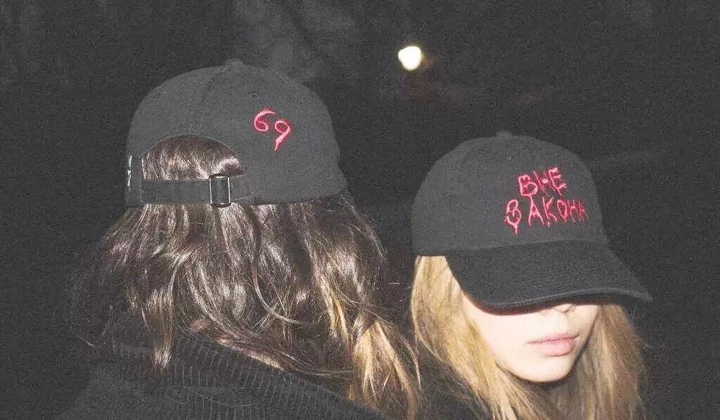 马卡龙色系的小白鞋好清新,马卡龙色系穿什么鞋都百搭