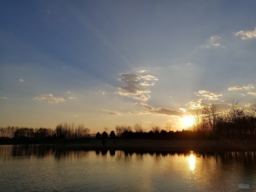 荣耀v9怎么样值得购买吗,荣耀v9评测结果