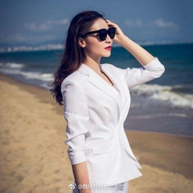 美爆了！最美队长如刘涛，黑超遮面霸气女神，日本第一美女哭晕！