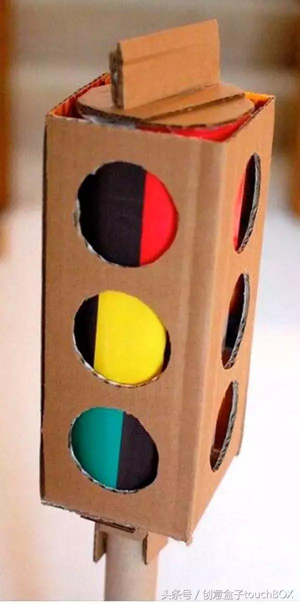 户外纸箱玩具自制多种玩法,疫情期间纸箱玩法