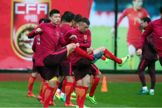 中国vs韩国足球1-0孙兴慜反应,作为战胜国中国得到了什么