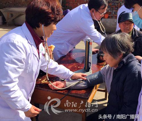 南阳福利院爱心公益活动,南阳市爱心人士捐赠