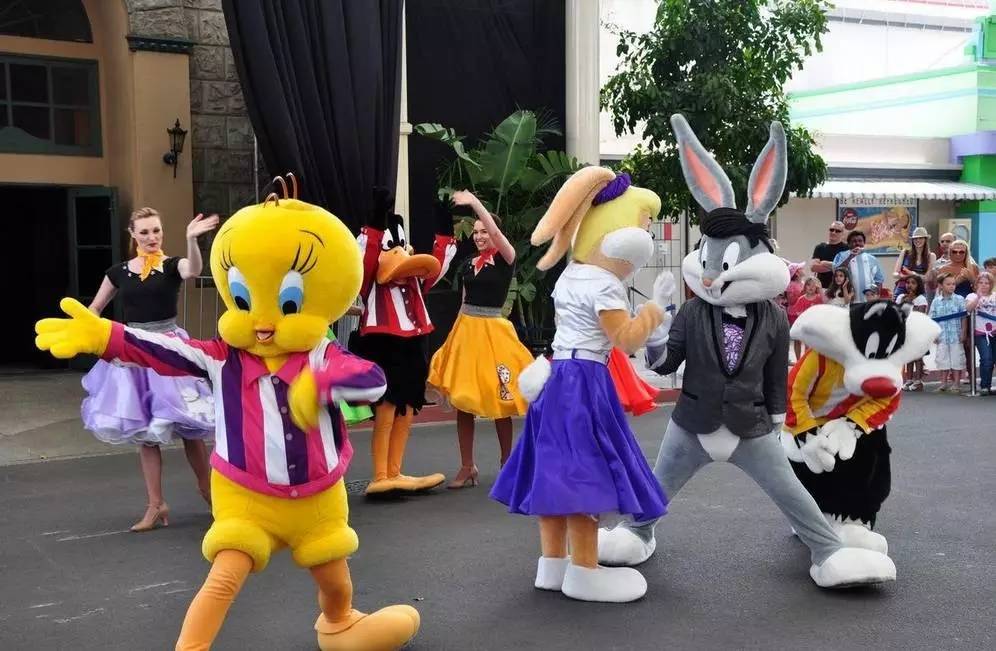 刘强东与奶茶妹妹的婚礼举办地大堡礁到底有多美？自己去看！