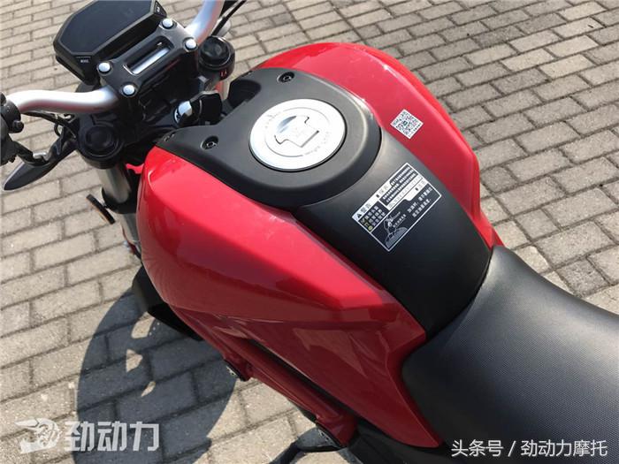 新手入门级1万左右的摩托车推荐,适合新手入门的1万左右的摩托车