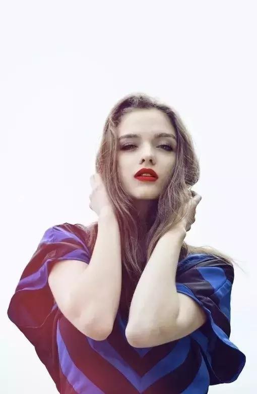 棉花糖气垫粉扑的正确使用方法,雅诗兰黛白金气垫正确使用方法