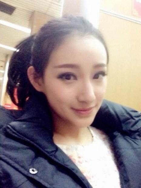 央视美女主持回归，《天下足球》终于有看点了，网友：就她最美