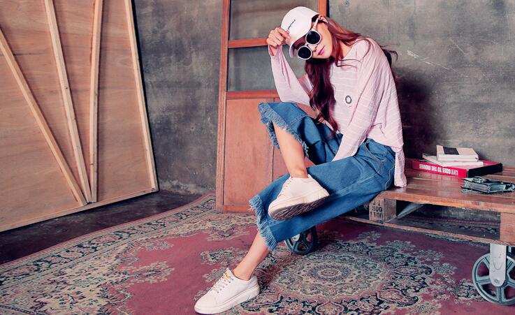 火辣辣的春日，还穿的这么庸俗，试试这几款小裤裤，特别是第5款