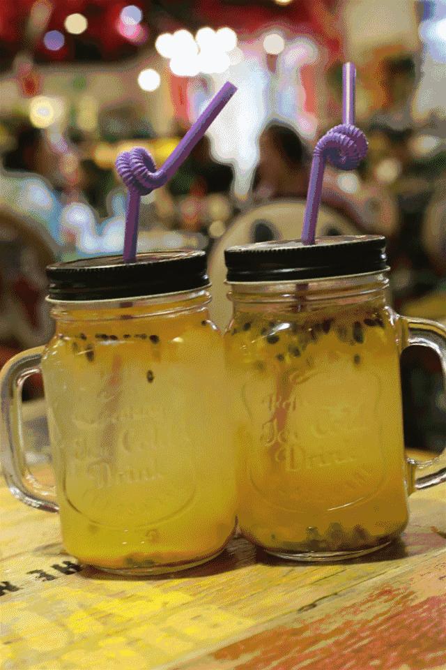 春熙路川剧变脸表演哪家最好,春熙路哪里吃火锅可以看川剧变脸