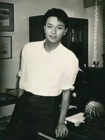 哥哥张国荣的传奇一生,张国荣老照片100张