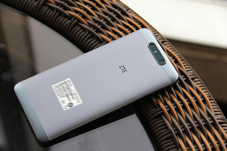 中兴双摄手机blade,中兴bladev8评测视频