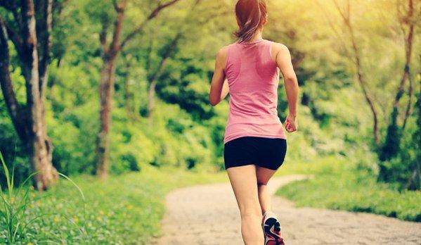 中长跑800米技巧和动作要领,800米中长跑训练方法