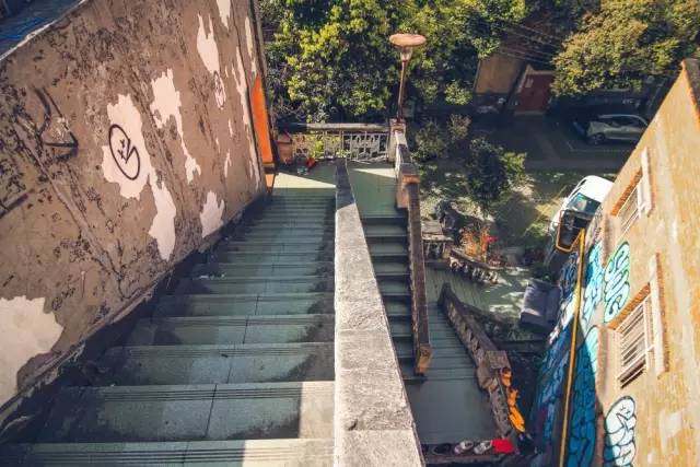 鎴愰兘钂告苯闈掑勾鏃呰垗,钂告苯鏃呰垗璞嗙摚