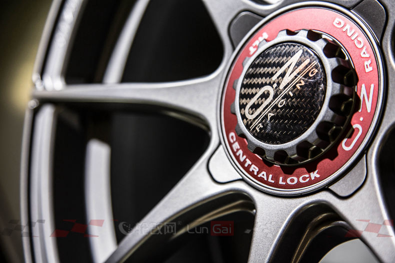 f1的设计,ozformulahlt轮毂怎么样