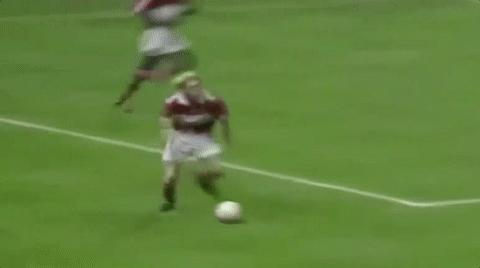 韩国裁判7张黄牌,日本裁判和韩国裁判给不给红牌