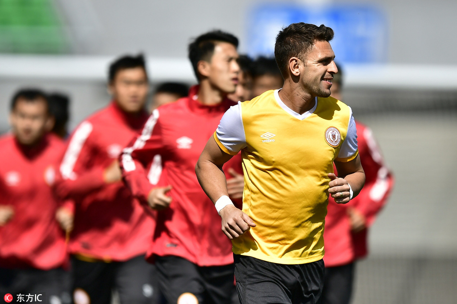 北京足球vs四川人和,北京人和对卓尔