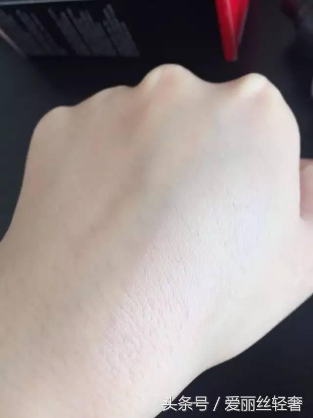 makeupforever定妆喷雾,含水量测试