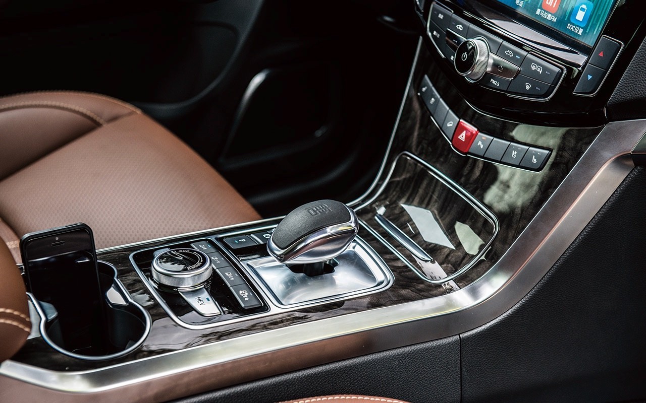 陈震试驾比亚迪唐2021版,百里挑一100米