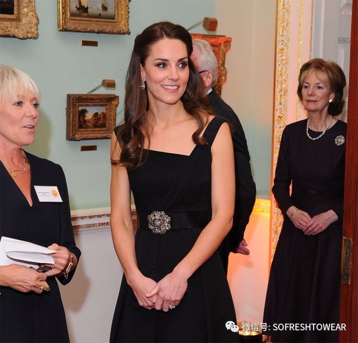 ugg鞋穿搭,ugg变黑色