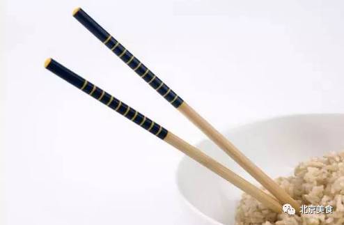 北京人饭桌规矩,老北京人最讲究饭桌上的规矩