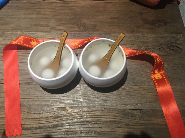 远山如黛原诗,远山如黛什么意思