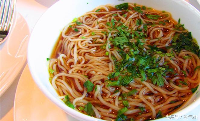 早餐多样化餐厅,77层高空餐厅