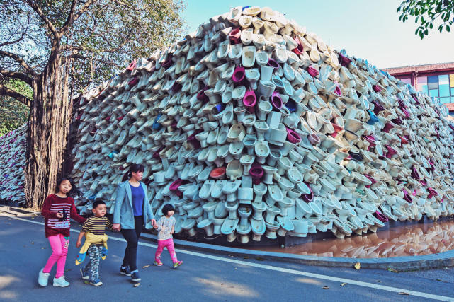 佛山石湾公园马桶瀑布,全球最大的人工马桶瀑布