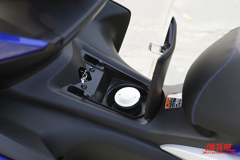 nvx155雅马哈踏板,雅马哈nvx155试驾